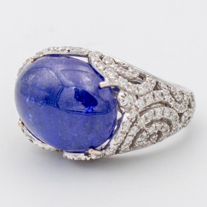 Anello tanzanite cabochon Ct.14,74 e diamanti in oro 18Kt - DIENNECI GIOIELLI