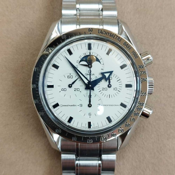 Omega Speedmaster Moonphase 42 mm – Ref. 3575.20.00 (Secondo Polso Completo di Scatola e Garanzia)